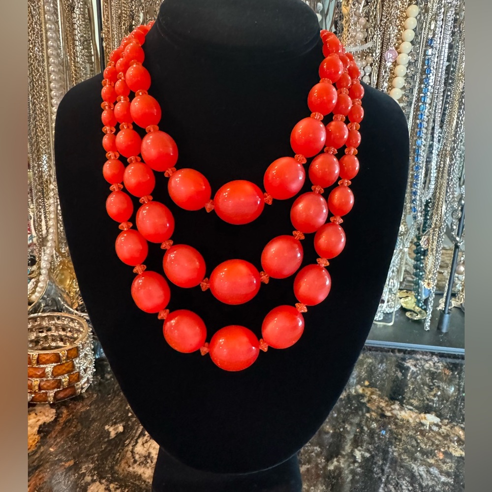 Elegant Orange Beaded Necklace - Picture 2 of 6